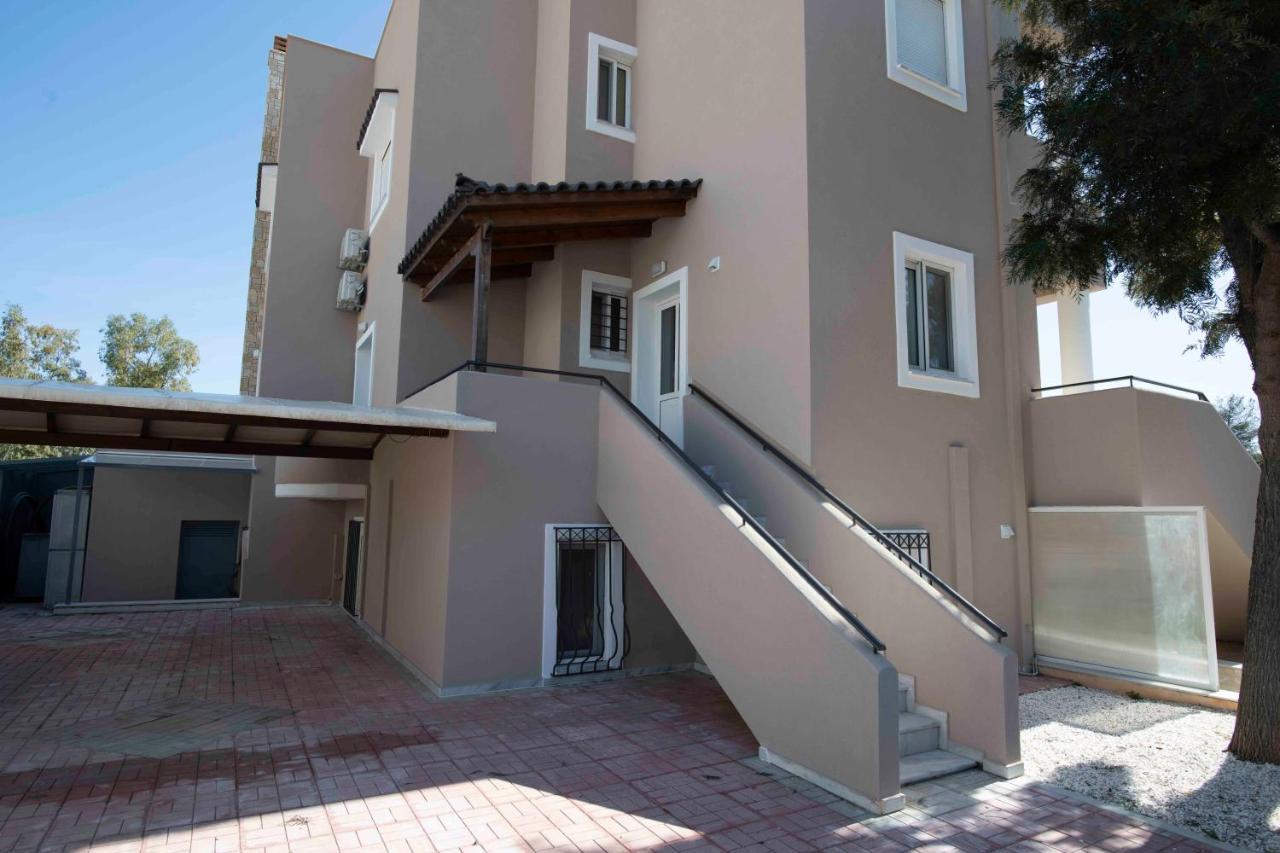 Helios: Charming Beach Home Next To Crystal Waters Néa Mákri Esterno foto